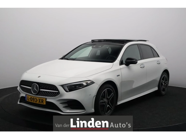 Mercedes-Benz A-Klasse - 250 PHEV Business Solution AMG Limited | Panoramadak | Sfeerverlichting