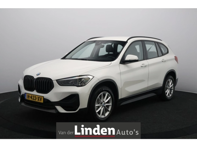 BMW X1 - sDrive18i Executive Edition | Head-up Display | Sport Stoelen | Led