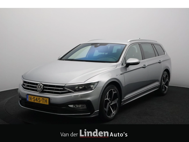 Volkswagen Passat - Variant 2.0 TDI R-Line Business NL Auto | Head-Up Display | Virtual Display | Leer