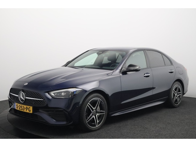 Mercedes-Benz C-Klasse - 300 e AMG Line Plug-In Hybrid (100 km Actieradius) | Leer | Camera | Elektr. Stoelen | Navi