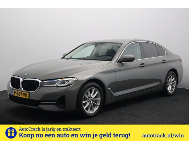 BMW 5-serie - 520d xDrive Business Edition Plus | Camera | BMW Laser Koplampen | NL Auto