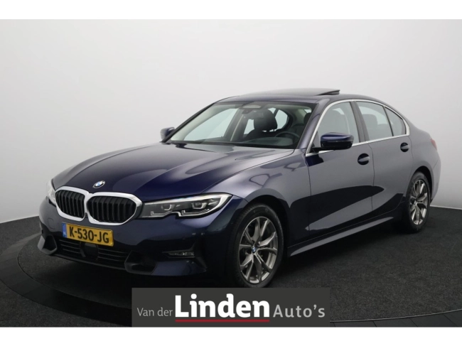 BMW 3 Serie - 318 High Executive Edition | Live Cockpit | Schuif-Kantel Dak | 360° Camera | Leer
