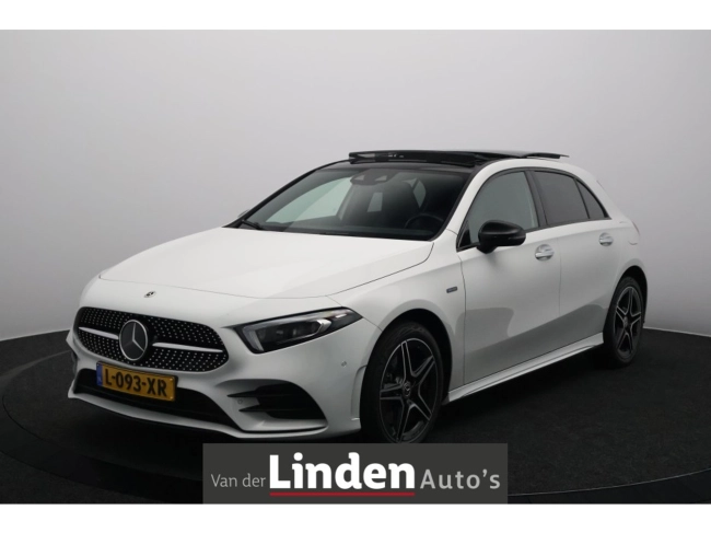 Mercedes-Benz A-Klasse - 250 PHEV Business Solution AMG Limited | Panoramadak | Sfeerverlichting
