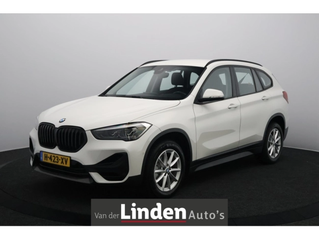 BMW X1 - sDrive18i Executive Edition | Head-up Display | Sport Stoelen | Led